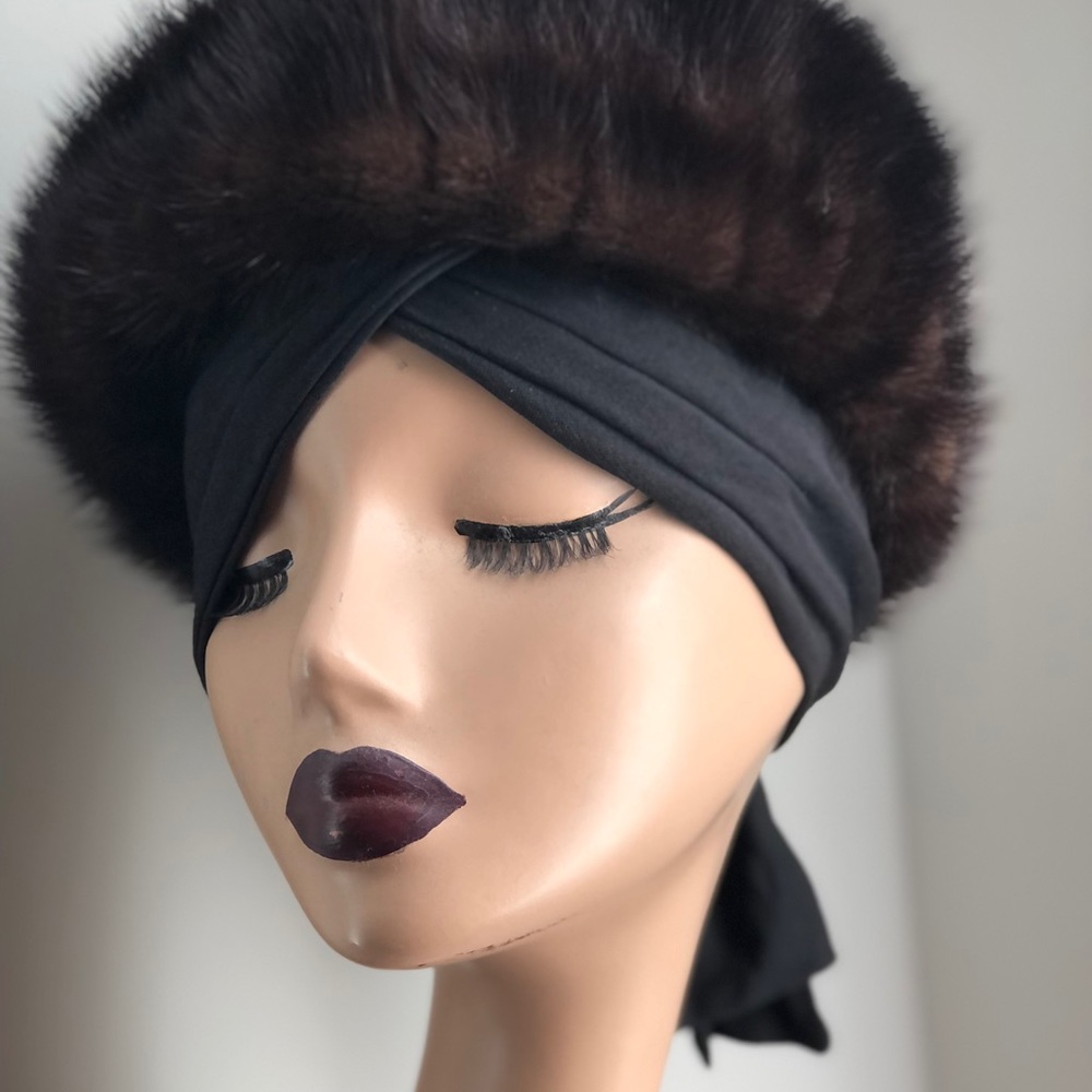 Vintage 1960s Betmar Mink Fur Ladies Hat in sable color size 6 - Picture 4 of 15